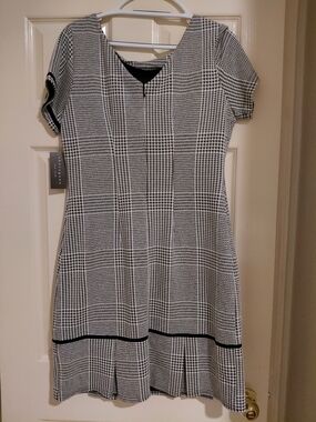 Sharagano Black and White Checked Midi Dress